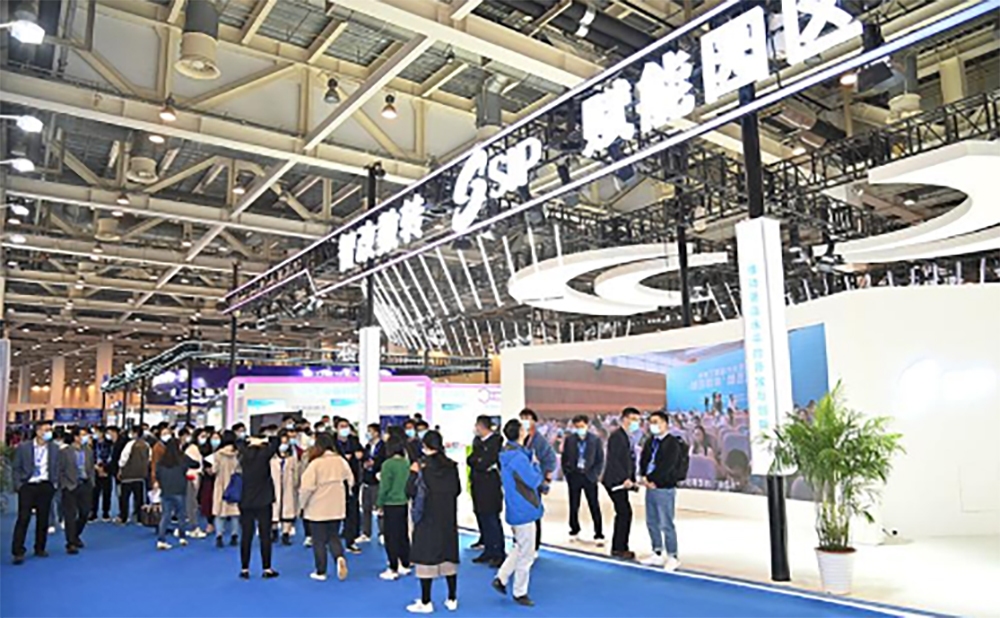 東方以“智改數轉”賦能高質量發展 園區主題展區精彩亮相電博會