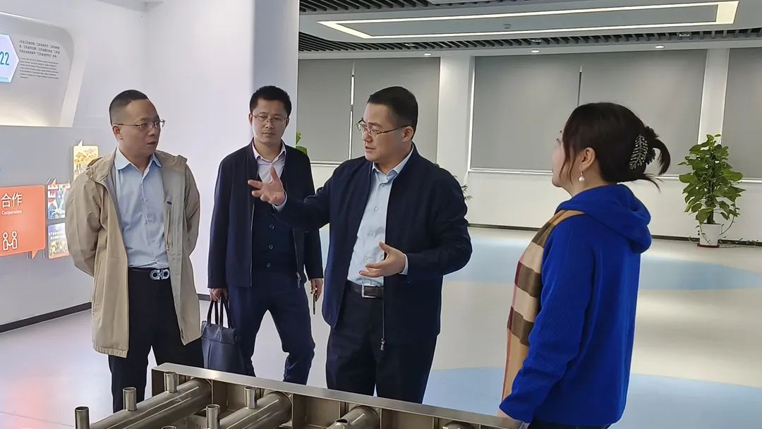 園區人大工委主任張永清一行蒞臨我司開展走訪調研活動插圖3