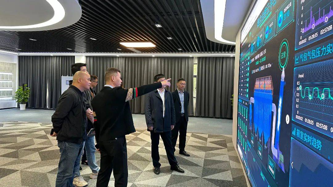 浙江省海寧市鹽官鎮黨委書記江超一行蒞臨我司考察交流插圖2