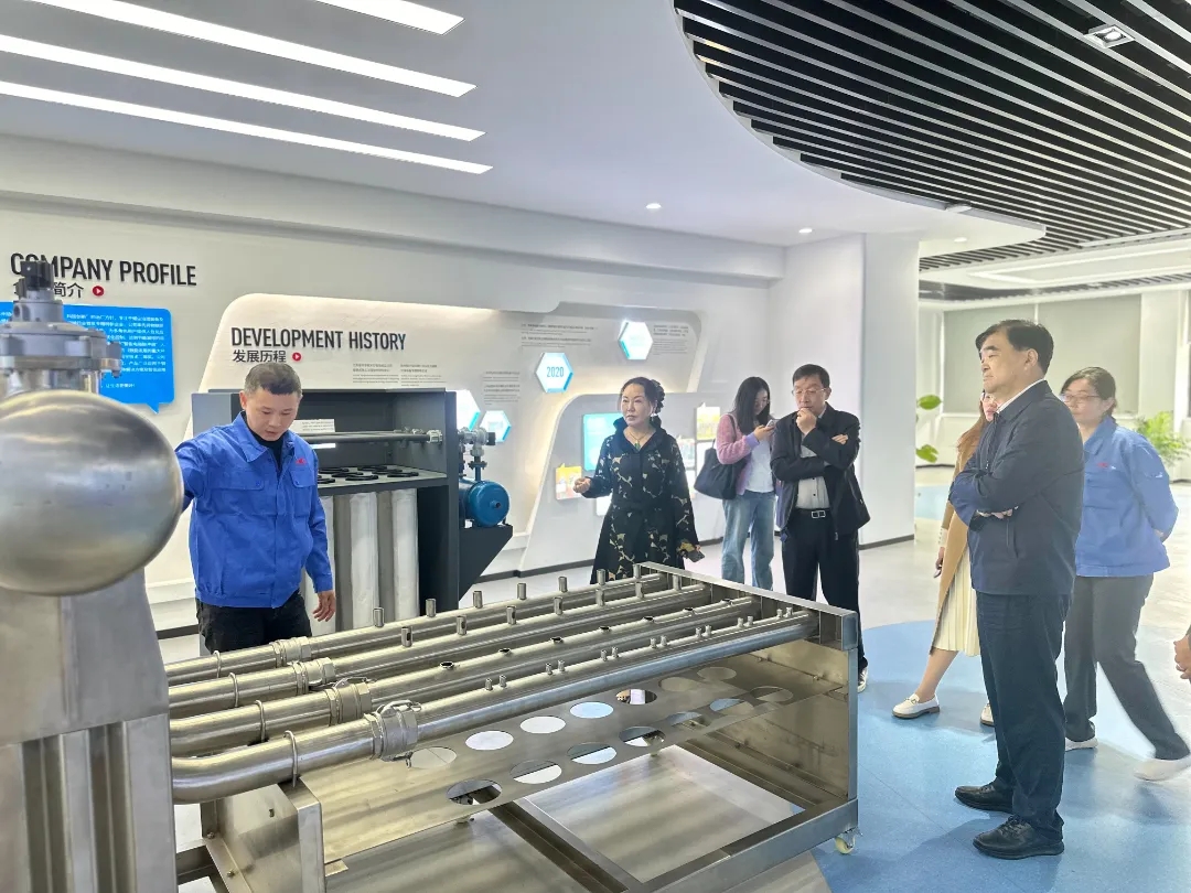 江蘇省環(huán)保產(chǎn)業(yè)研究會(huì)陳蒙蒙會(huì)長(zhǎng)、陳志鵬副會(huì)長(zhǎng)一行蒞臨協(xié)昌環(huán)保考察調(diào)研插圖1 江蘇省環(huán)保產(chǎn)業(yè)研究會(huì)陳蒙蒙會(huì)長(zhǎng)、陳志鵬副會(huì)長(zhǎng)一行蒞臨協(xié)昌環(huán)保考察調(diào)研插圖1